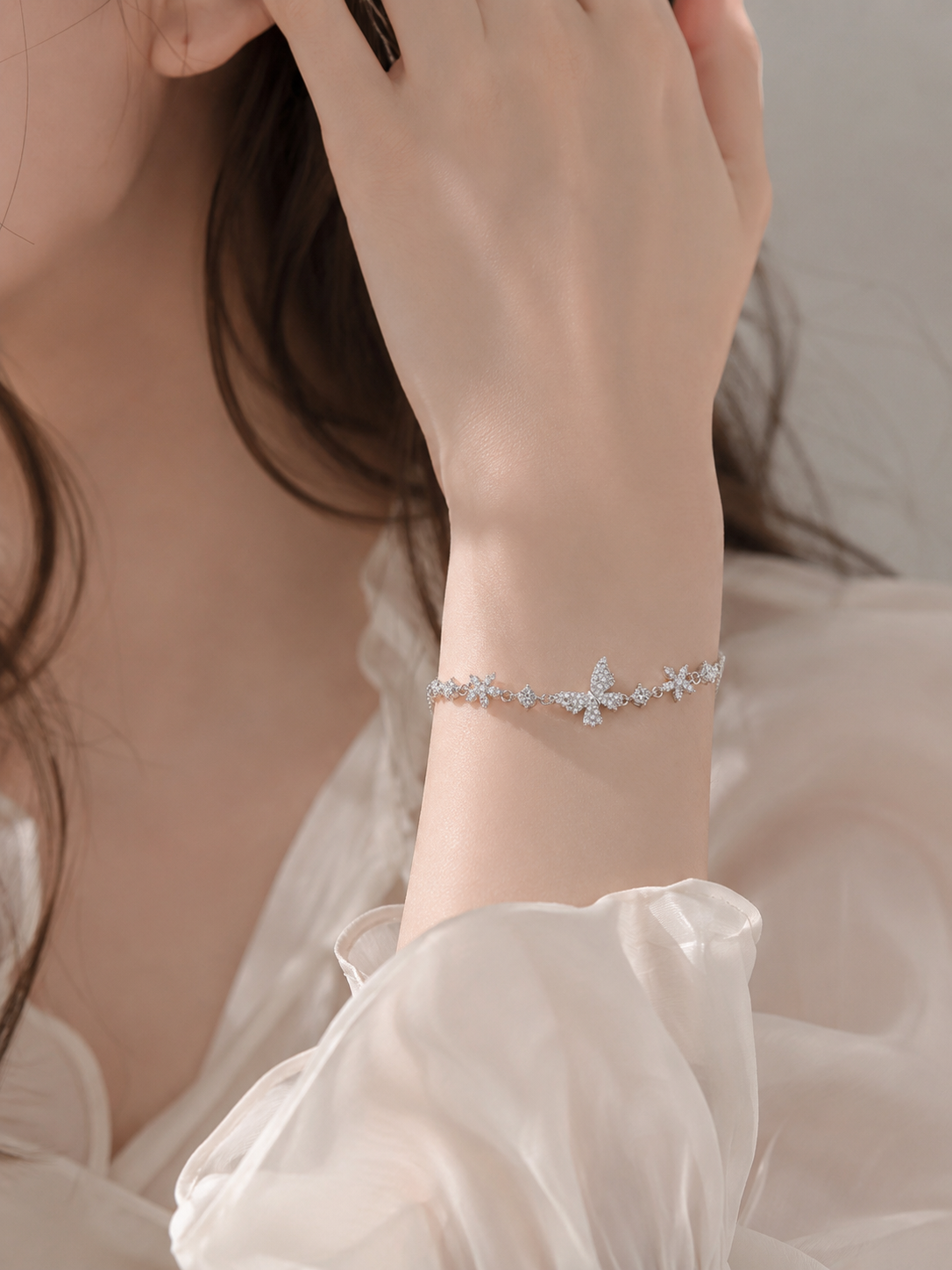 Silver Flutter 2001