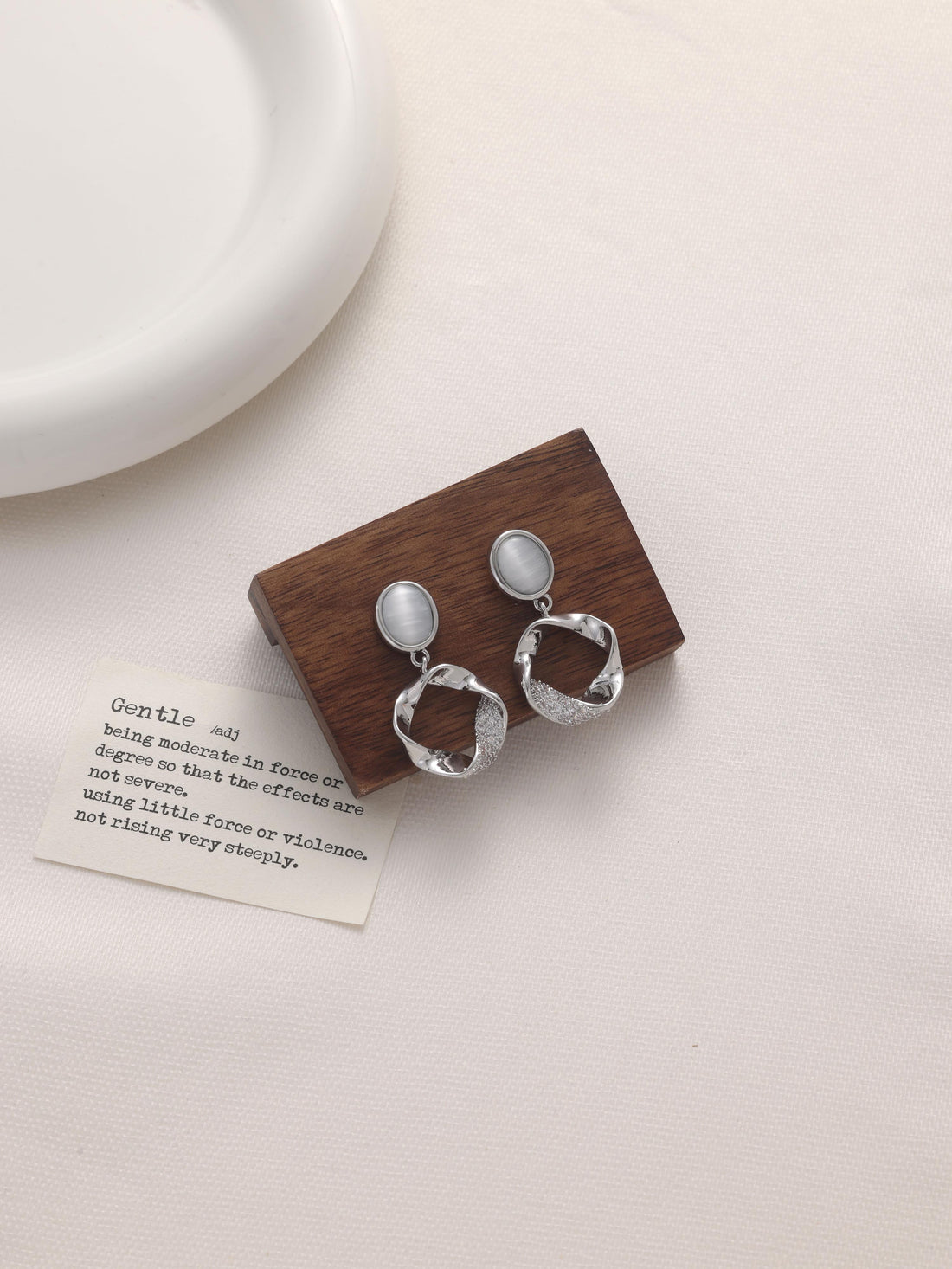 Cat Eyes Earrings1024