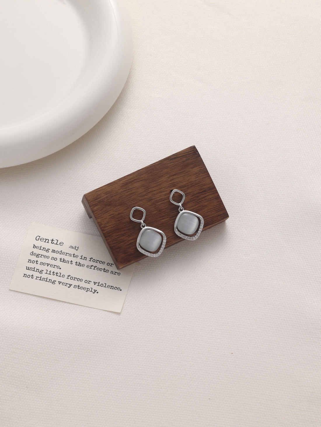 Cat Eyes Earrings1026