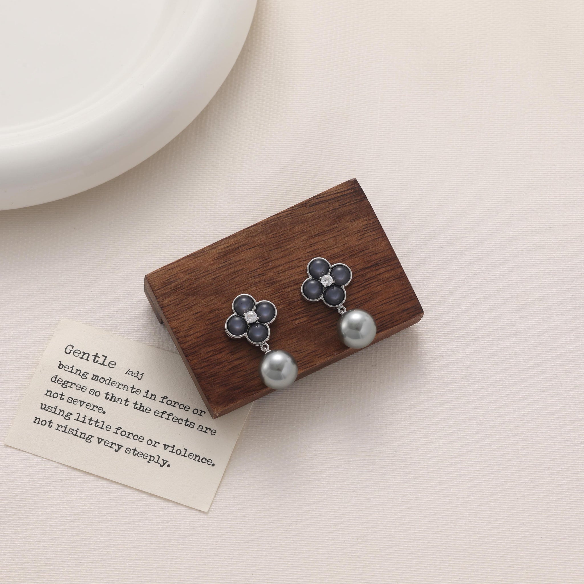 Cat Eyes Earrings1031