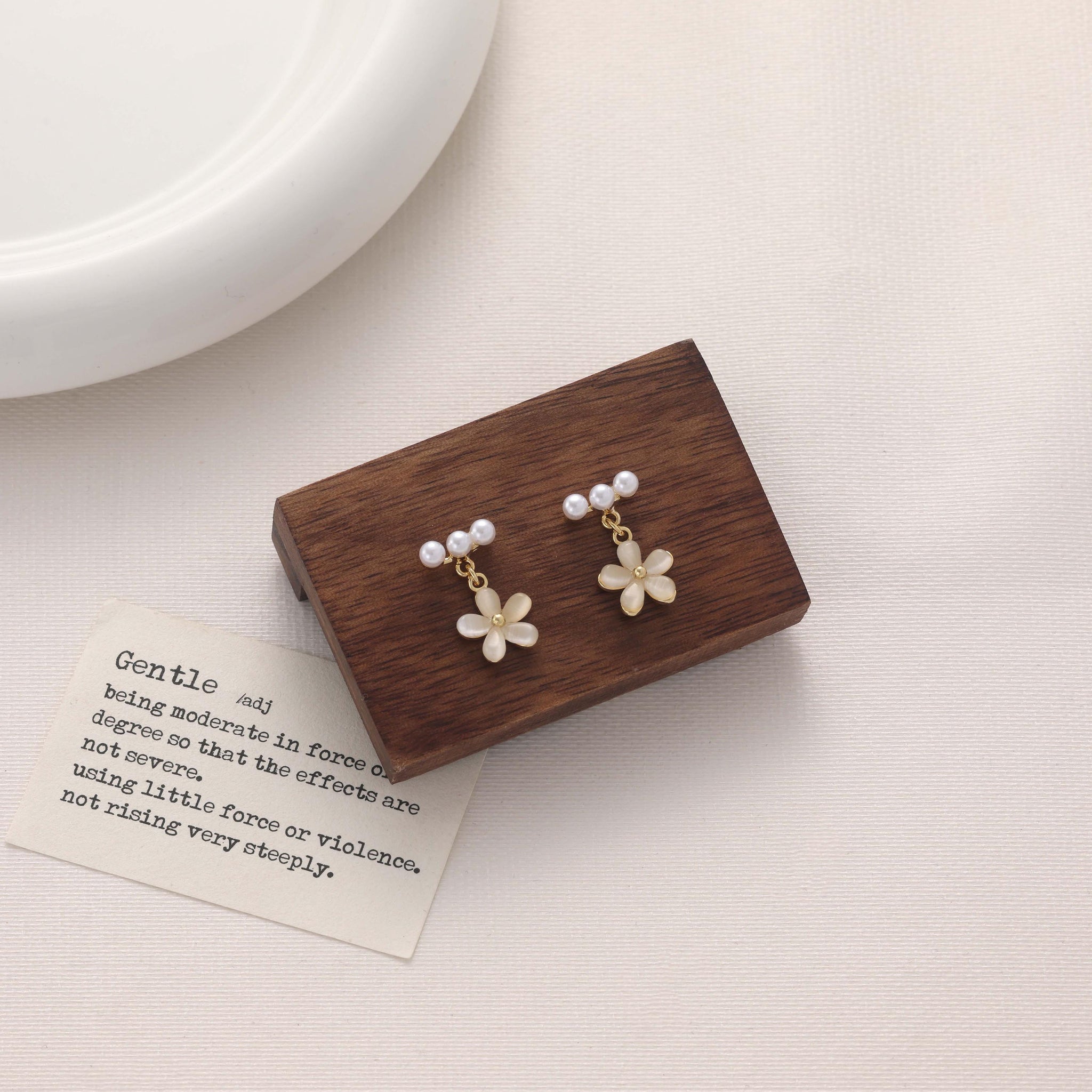 Cat Eyes Earrings1027