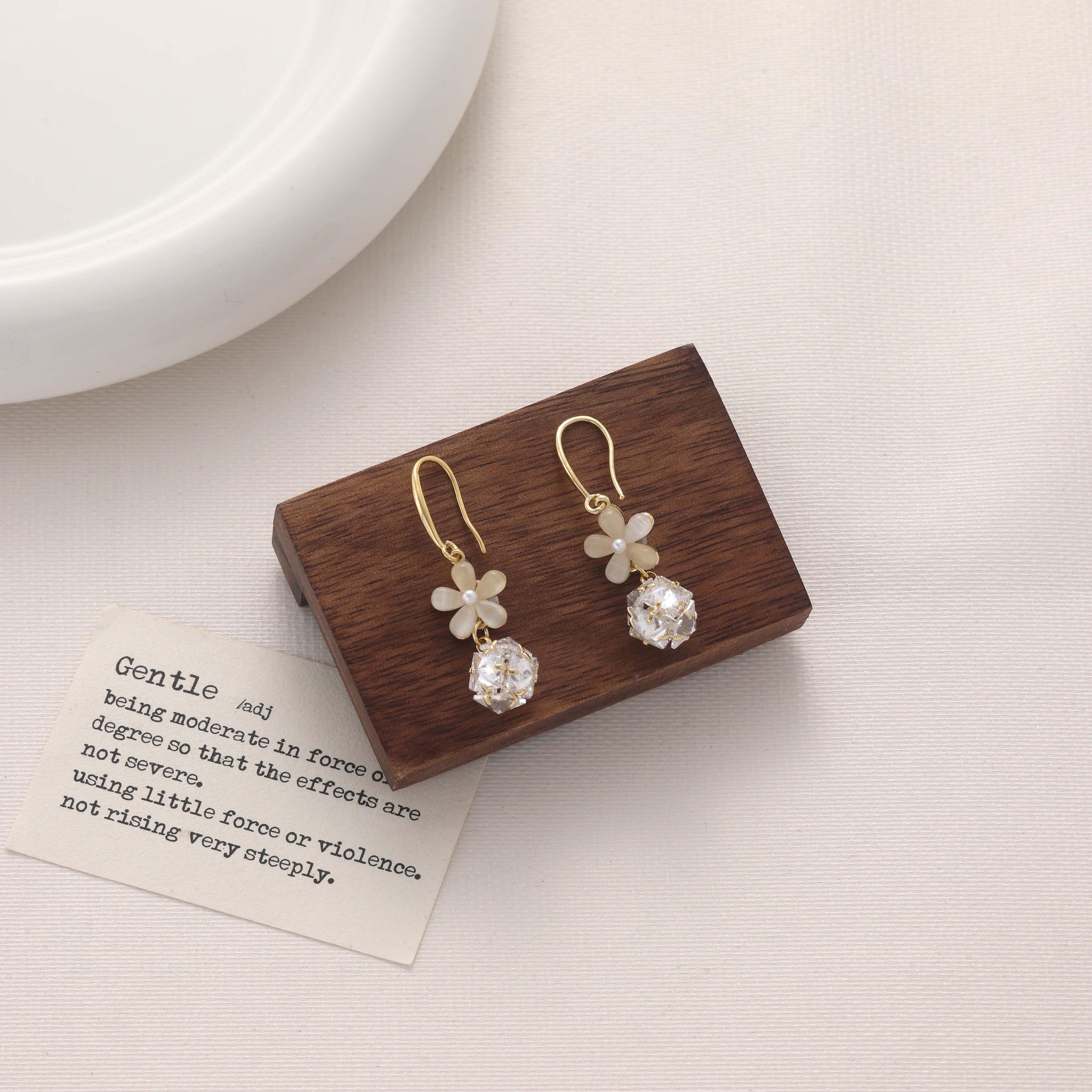 Cat Eyes Earrings1029