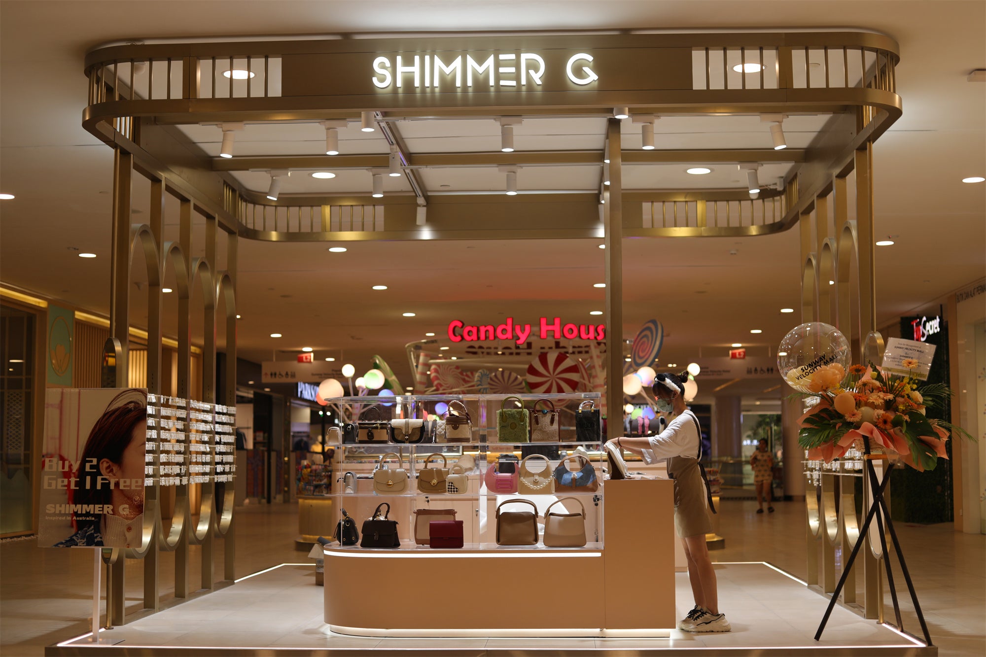 slider image slider_item_DLYaxd