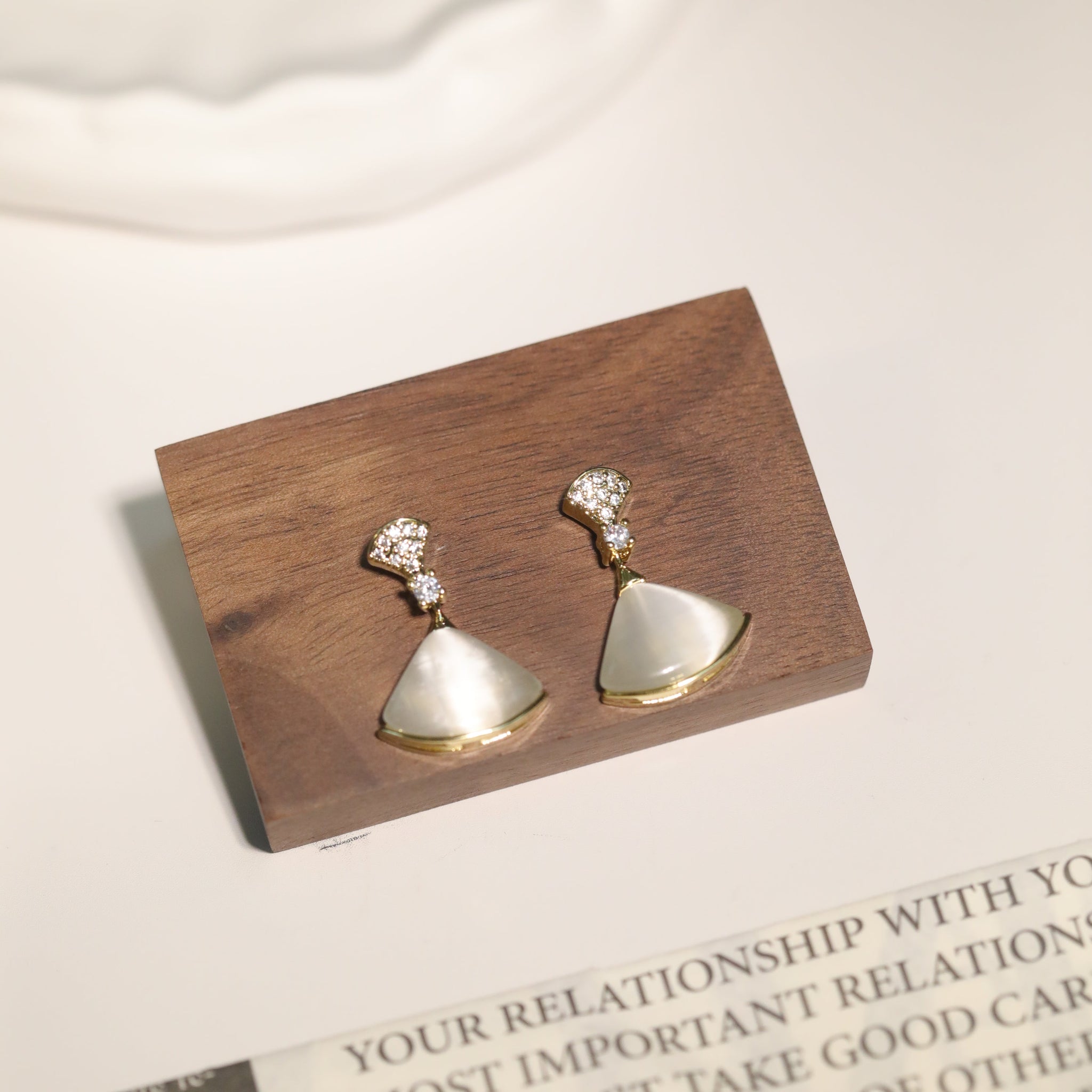 Cat Eyes Earrings1023