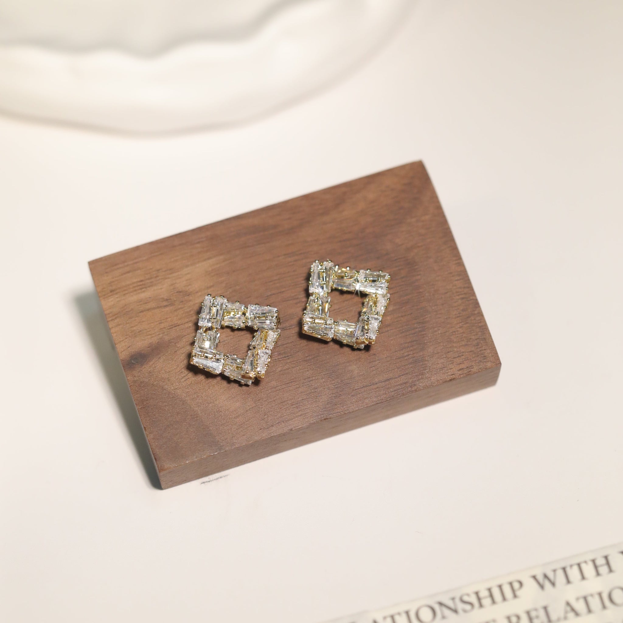 Zirconia Earrings1069