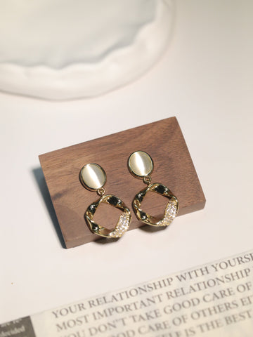 Cat Eyes Earrings1024